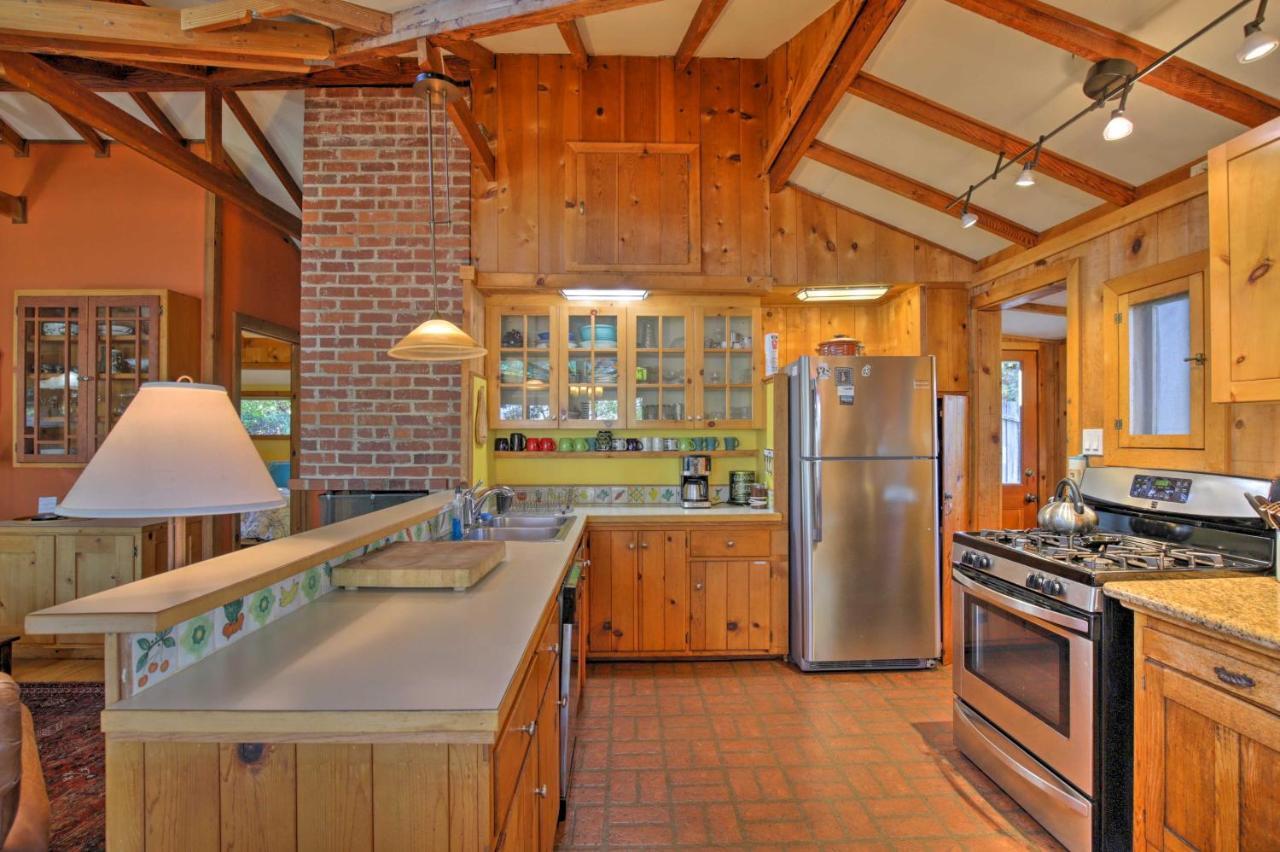 Hillside Home With Deck And Views Of Tomales Bay! Инвернесс Экстерьер фото